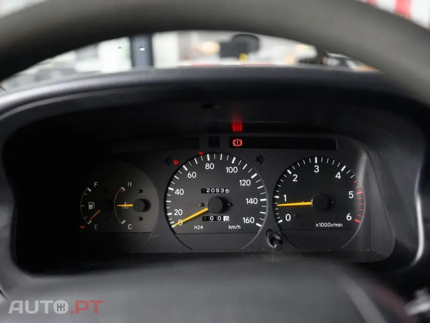 Toyota HiAce 2.4 D LXH12LG