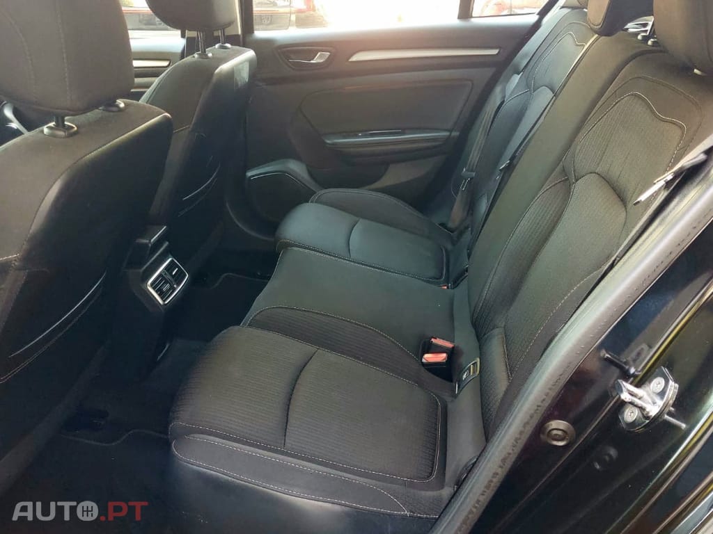 Renault Mégane Sport Tourer 1.5 Blue dCi Intens EDC