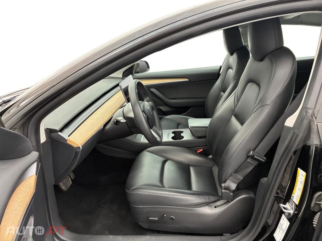 Tesla Model 3 Standard Range Plus RWD