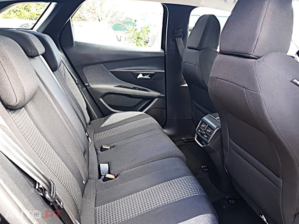 Peugeot 3008 1.5 BlueHDi Active Pack