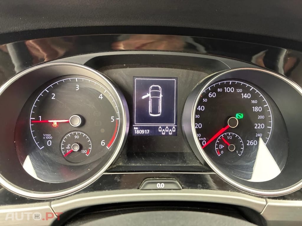 Volkswagen Touran 2.0 TDi Lounge Business DSG