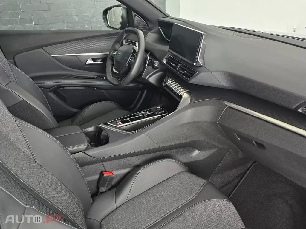 Peugeot 3008 1.6 Hybrid Allure Pack e-EAT8