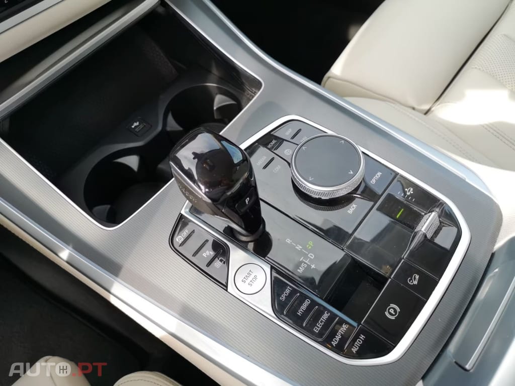 BMW X5 I.V.A DEDUTIVEL xDrive 45e 