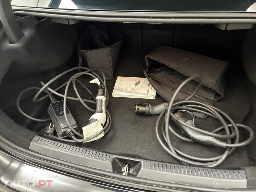 Mercedes-Benz A 250 e Business Line 8G-DCT