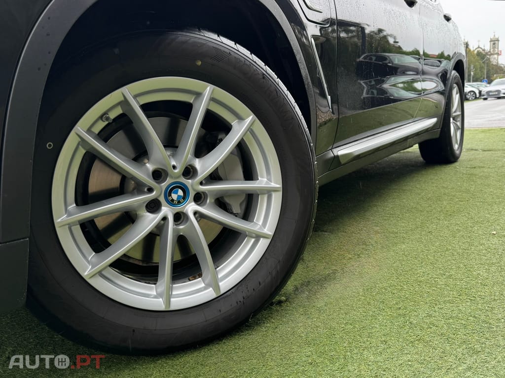 BMW X3 30 e xDrive Advantage