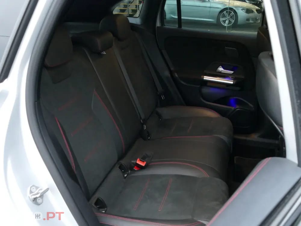 Mercedes-Benz GLA 180 d AMG Line