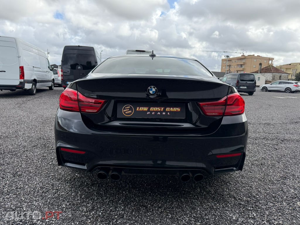 BMW M4 DKG Competition