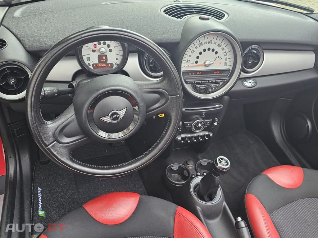 MINI Cabrio Cooper D