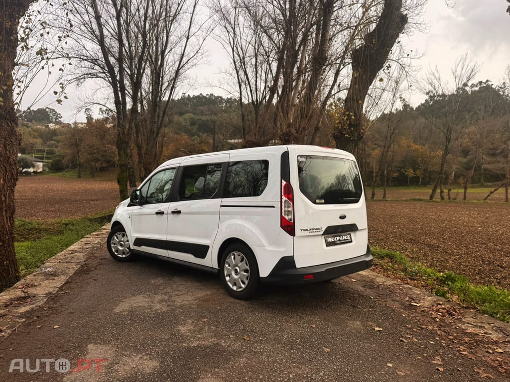 Ford Tourneo Grand 1.5 TDCi Trend Powershift