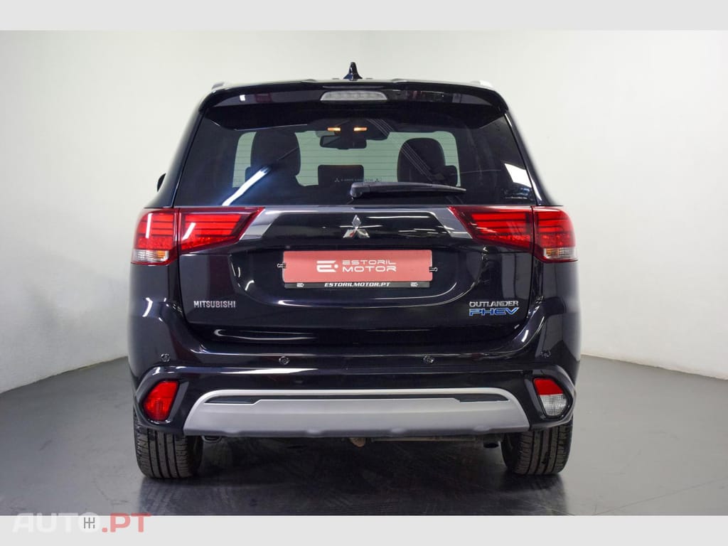 Mitsubishi Outlander 2.4 Mivec PHEV Instyle