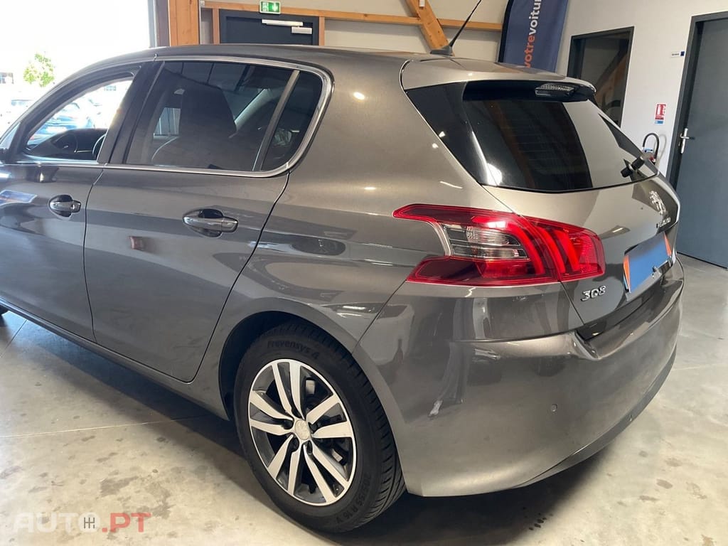 Peugeot 308 PureTech 110 Stop & Start Allure