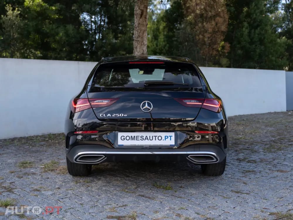 Mercedes-Benz CLA 250 e Shooting Brake AMG Line