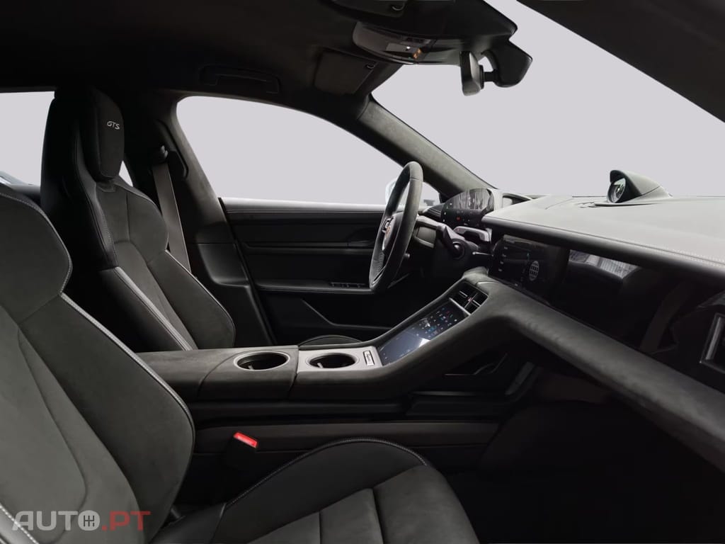 Porsche Taycan GTS I.V.A DEDUTIVEL 