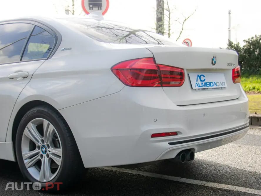 BMW 330 e iPerformance Line Luxury