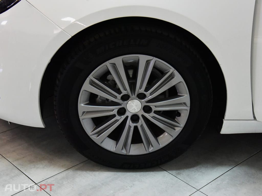 Peugeot 308 1.5 BlueHDi Style