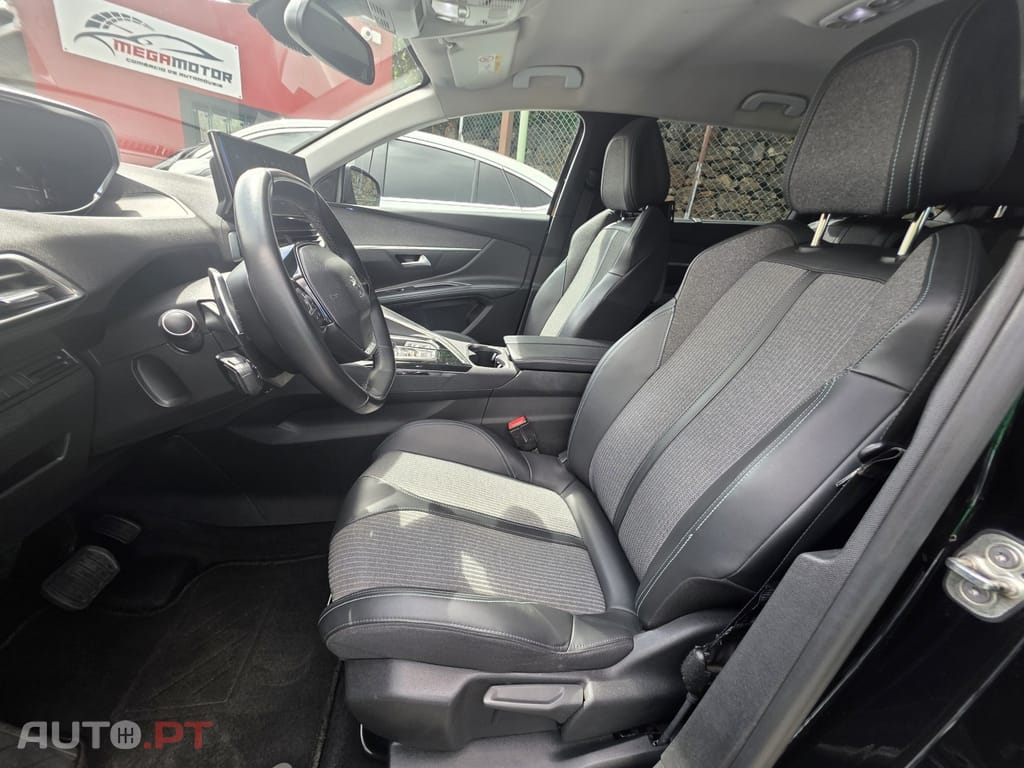 Peugeot 5008 1.5 BlueHDi Allure EAT8