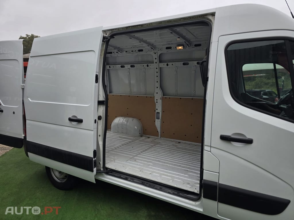 Renault Master 2.3 dCi 100.33 L2H2