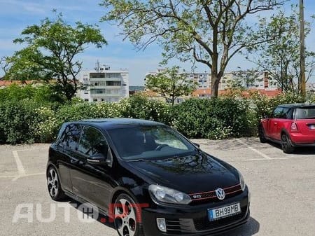 Volkswagen Golf 2.0 TSI GTI