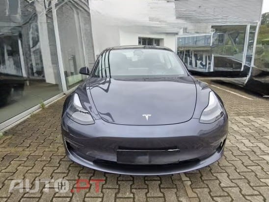 Tesla Model 3 Standard Range Plus RWD