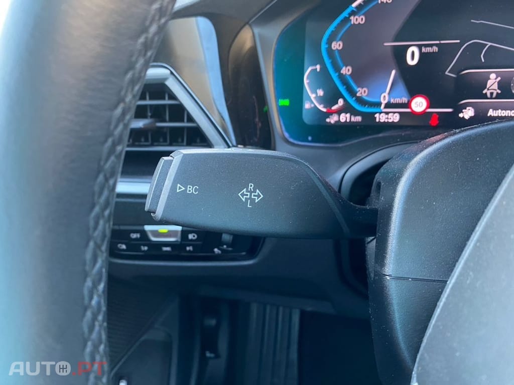 BMW 330 e Line Sport Auto