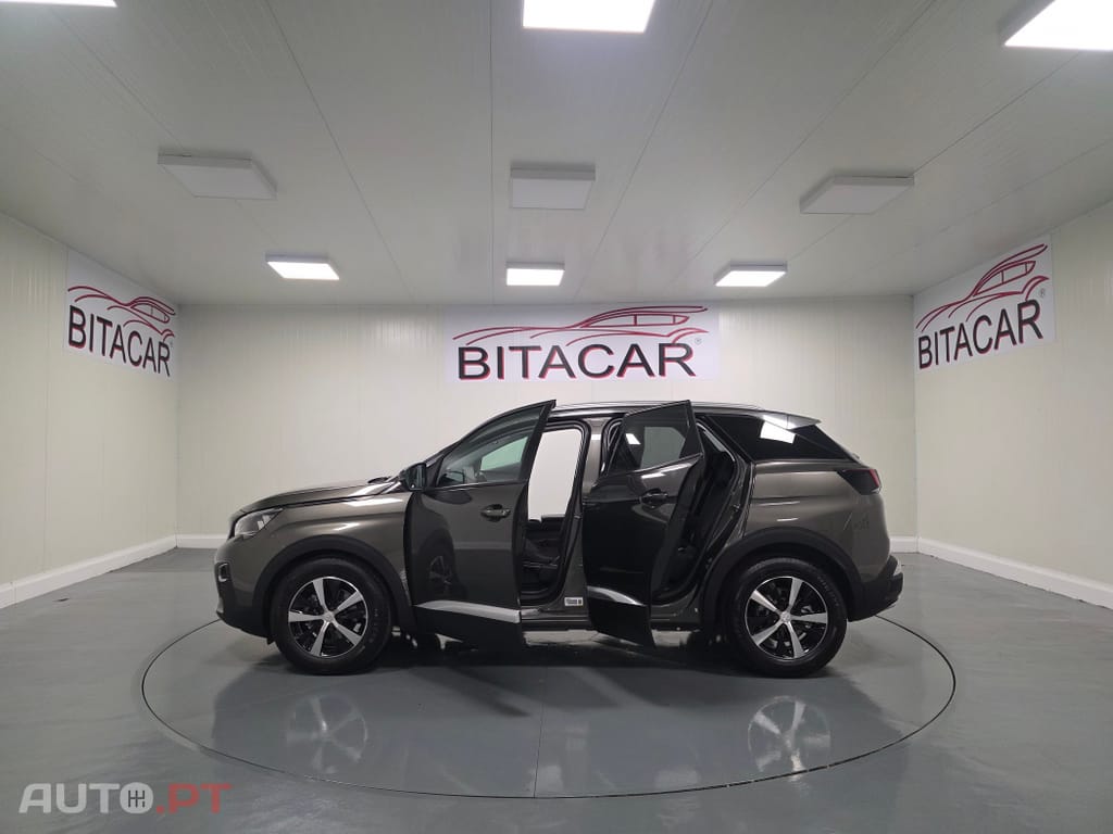 Peugeot 3008 1.5 BlueHDi Active