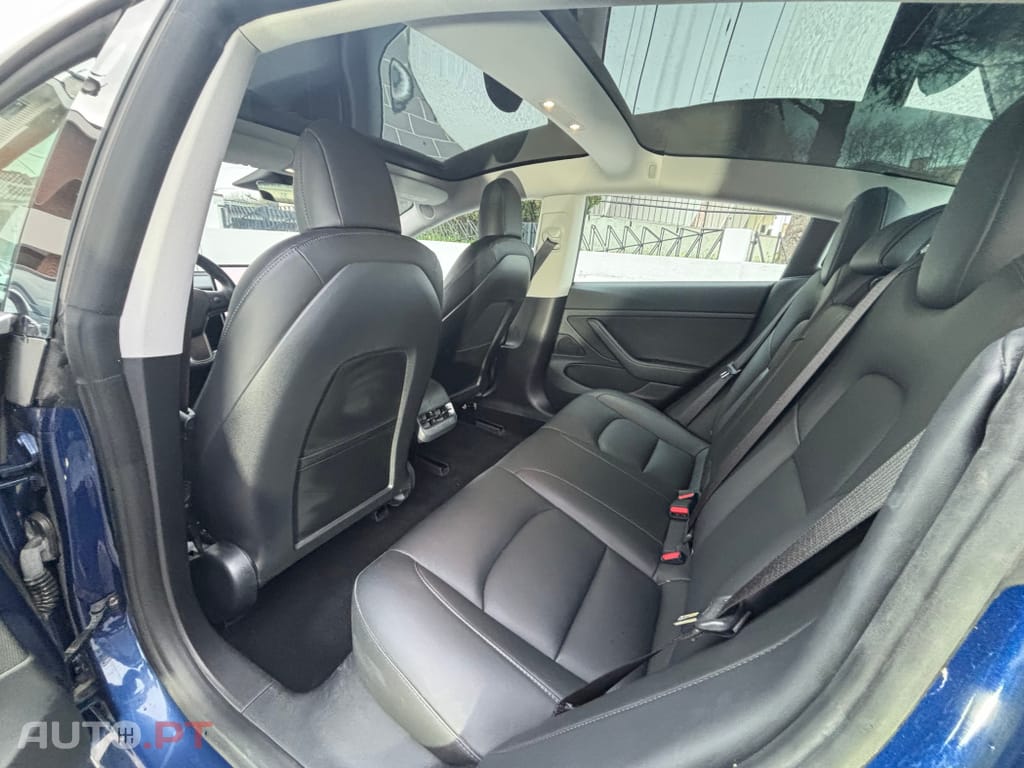 Tesla Model 3 Standard Range Plus RWD