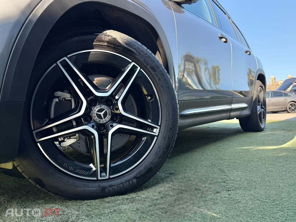 Mercedes-Benz GLB 220 d AMG Line