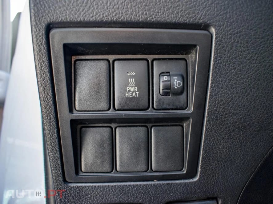 Toyota Hilux 2.4 D-4D 4X2