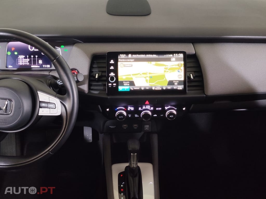 Honda Jazz 1.5i-MMD Crosstar Executive