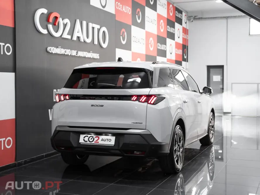 Peugeot 5008 1.2 Hybrid Allure e-DCS6