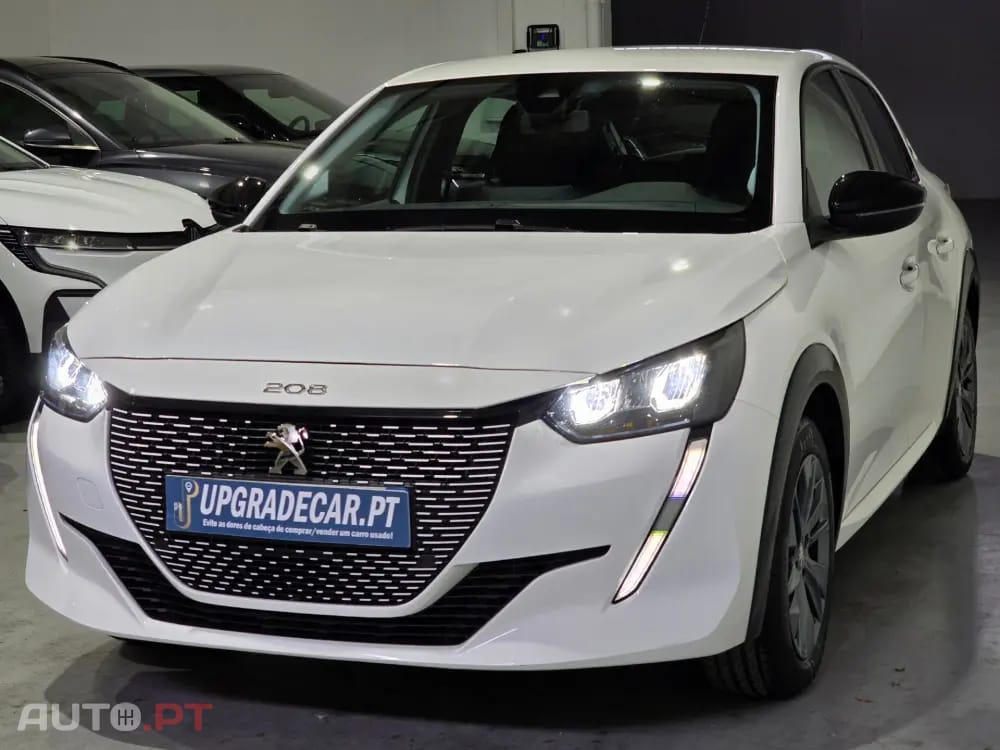 Peugeot E-208 50 kWh SE Style