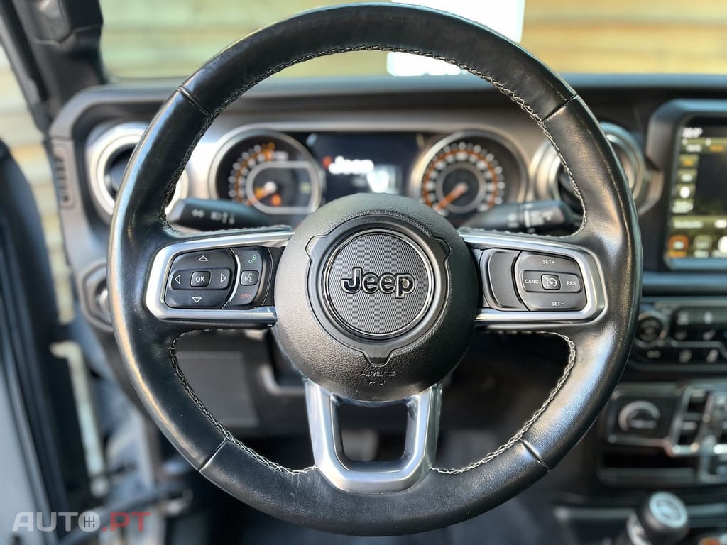 Jeep Gladiator 3.0 CRD Overland AT8