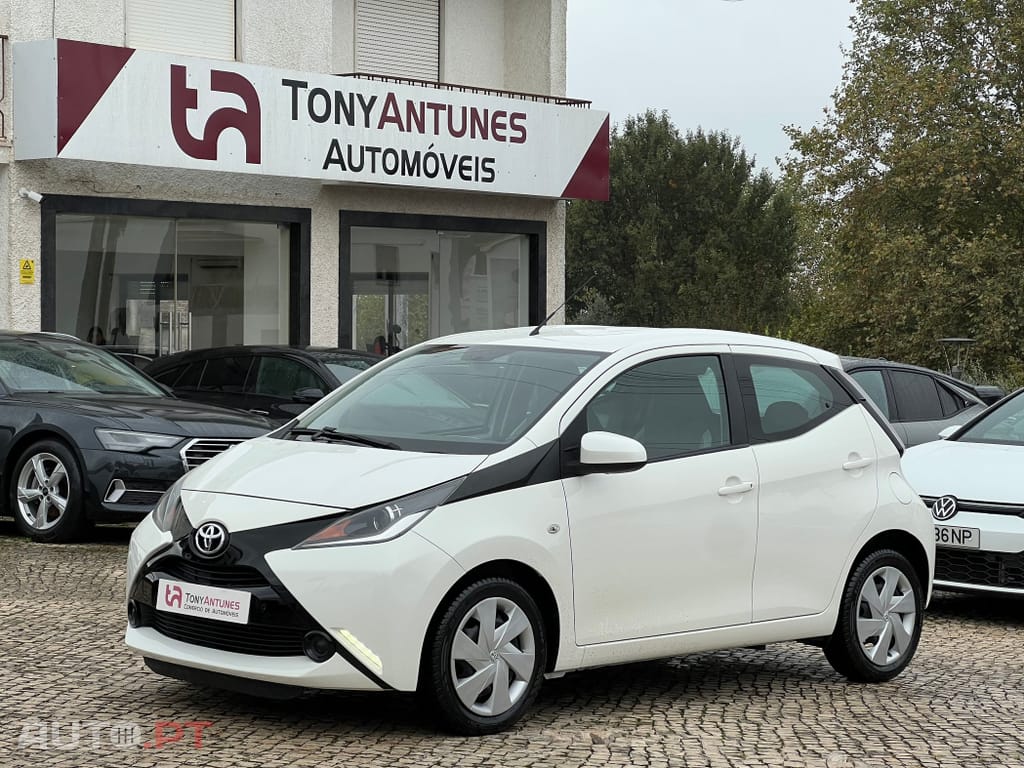 Toyota Aygo 1.0 X-Play+AC+X-Touch