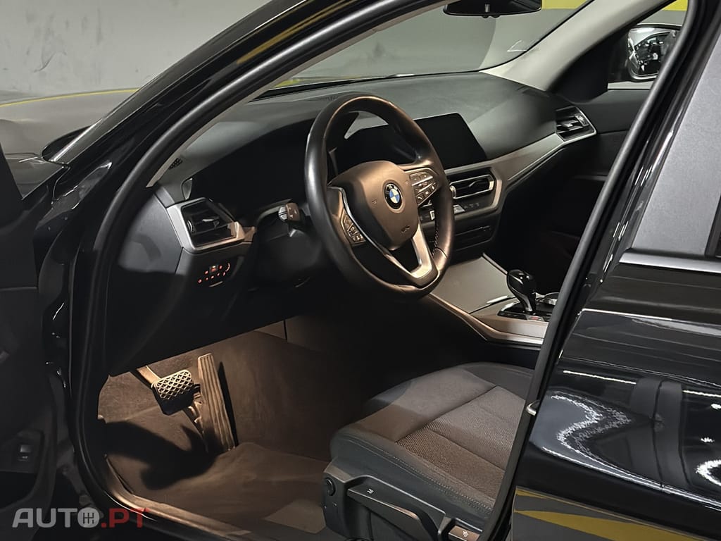 BMW 320 Touring Pack Business Plus