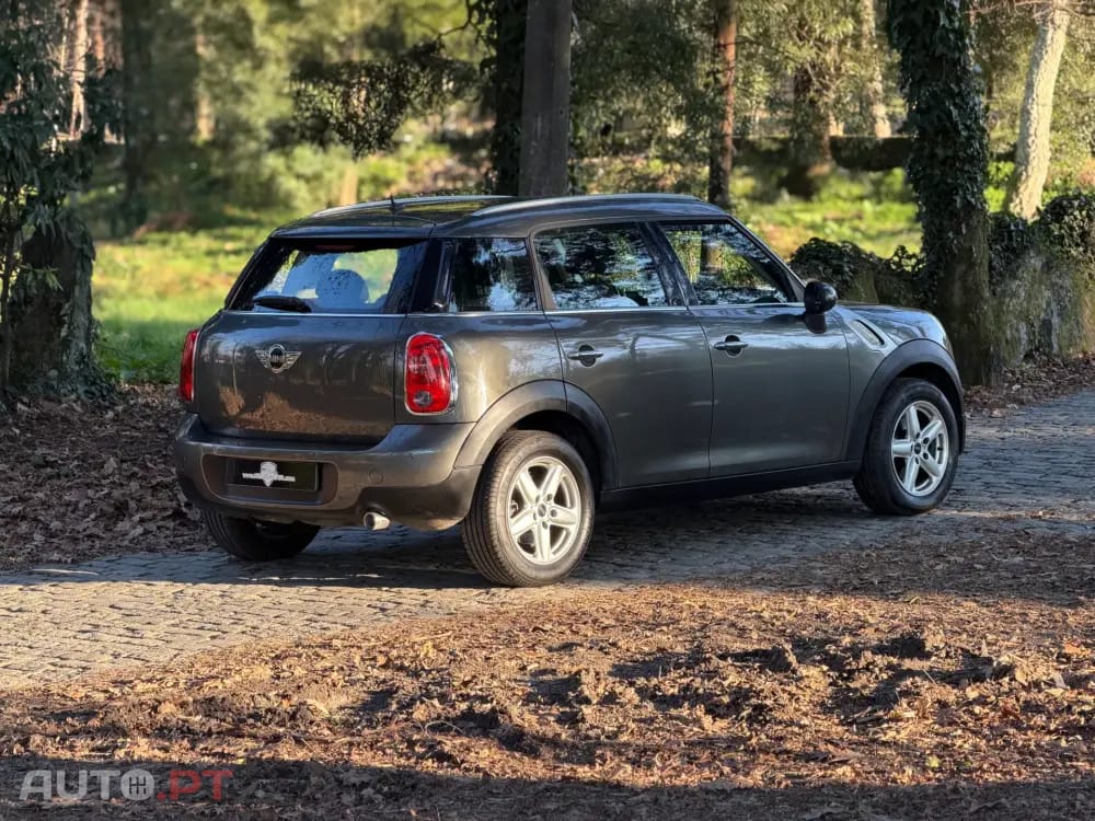 MINI Countryman One D