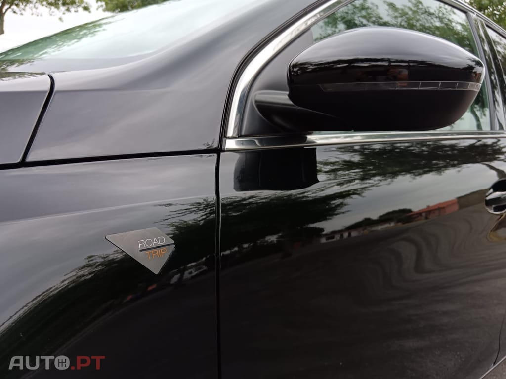 Peugeot 308 1.2 PureTech S&S Road Trip EAT8