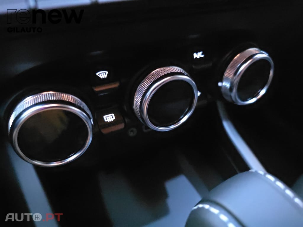 Renault Arkana EVOLUTION MILD HYBRID EDC