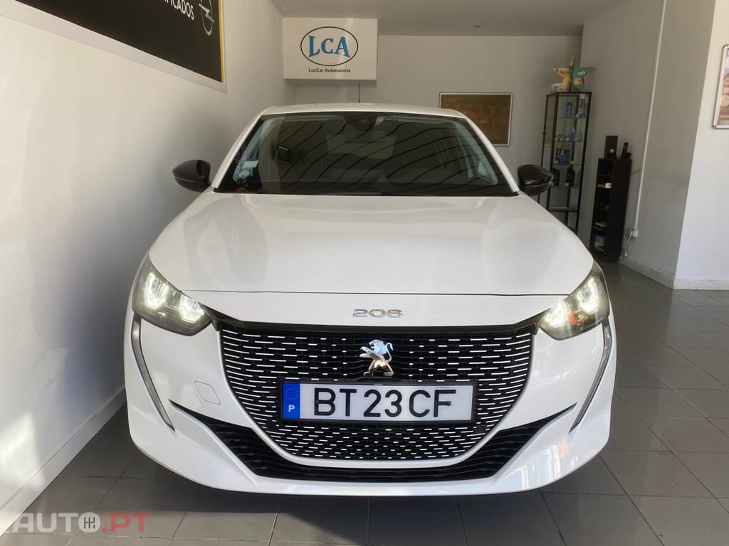 Peugeot E-208 50 kWh Active Pack