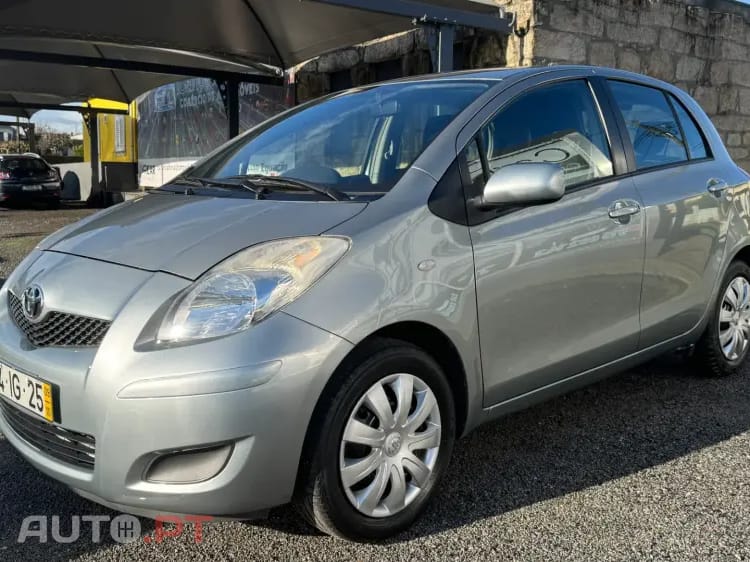 Toyota Yaris 1.0 VVT-i Comfort+AC