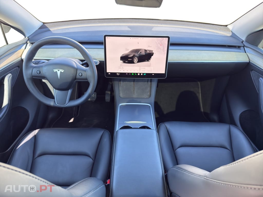 Tesla Model Y RWD