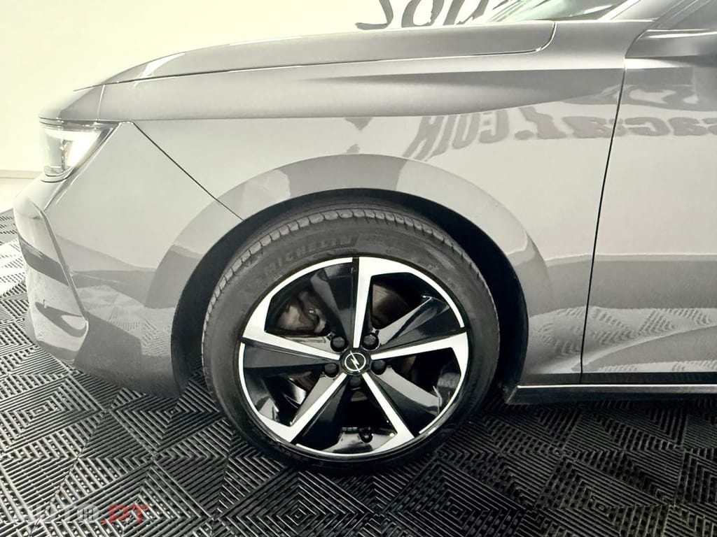 Opel Astra 1.5 D Elegance