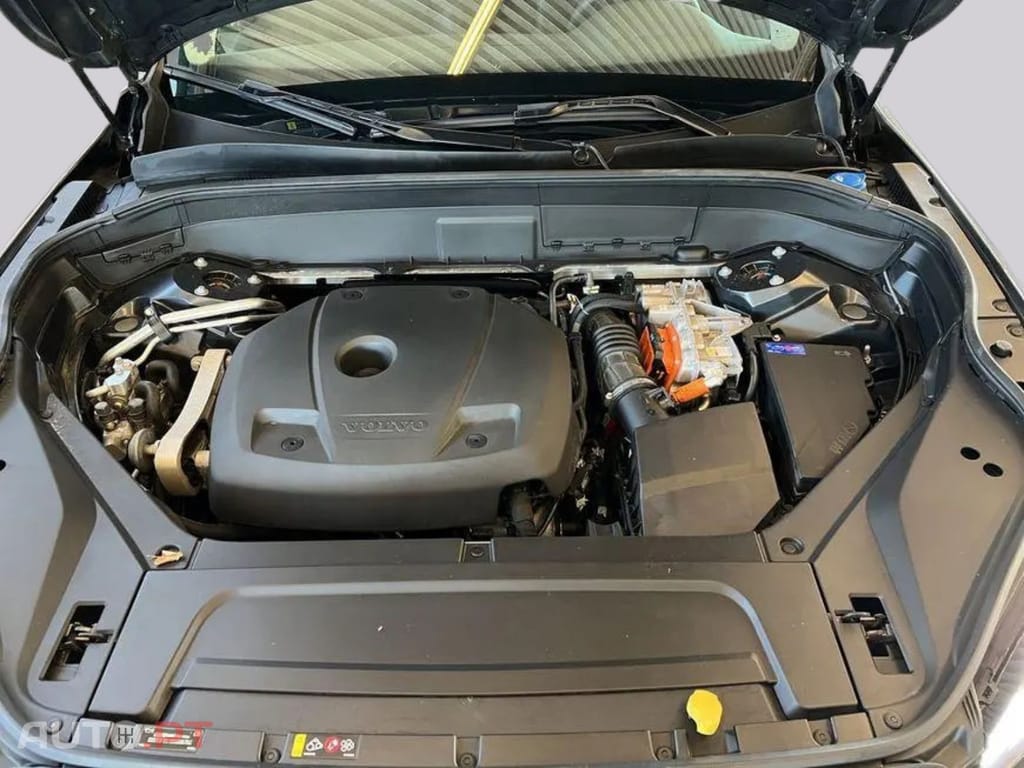 Volvo XC90 I.V.A DEDUTÍVEL T8 AWD