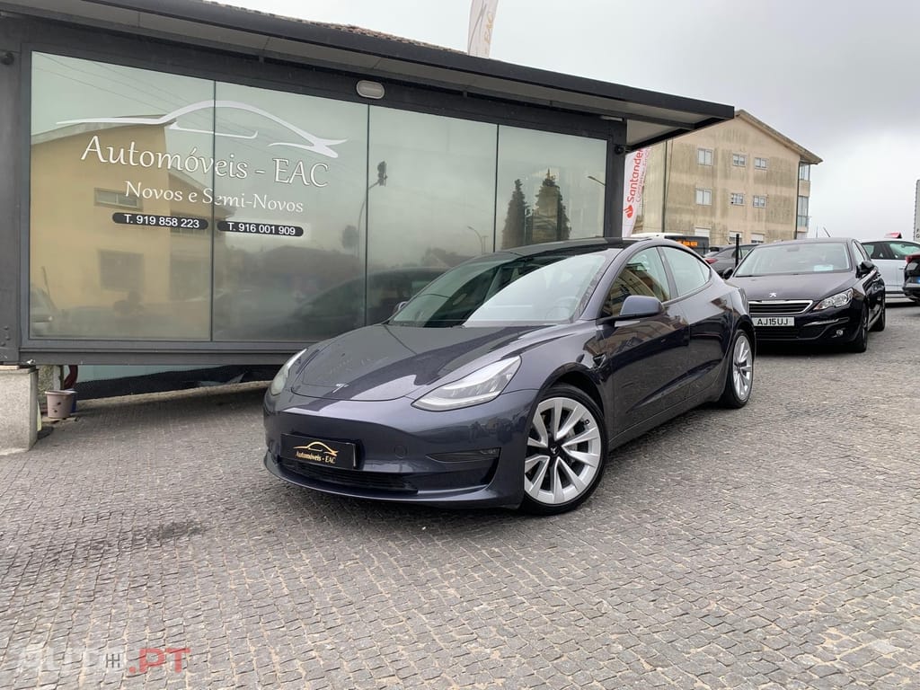 Tesla Model 3 Long-Range Dual Motor AWD