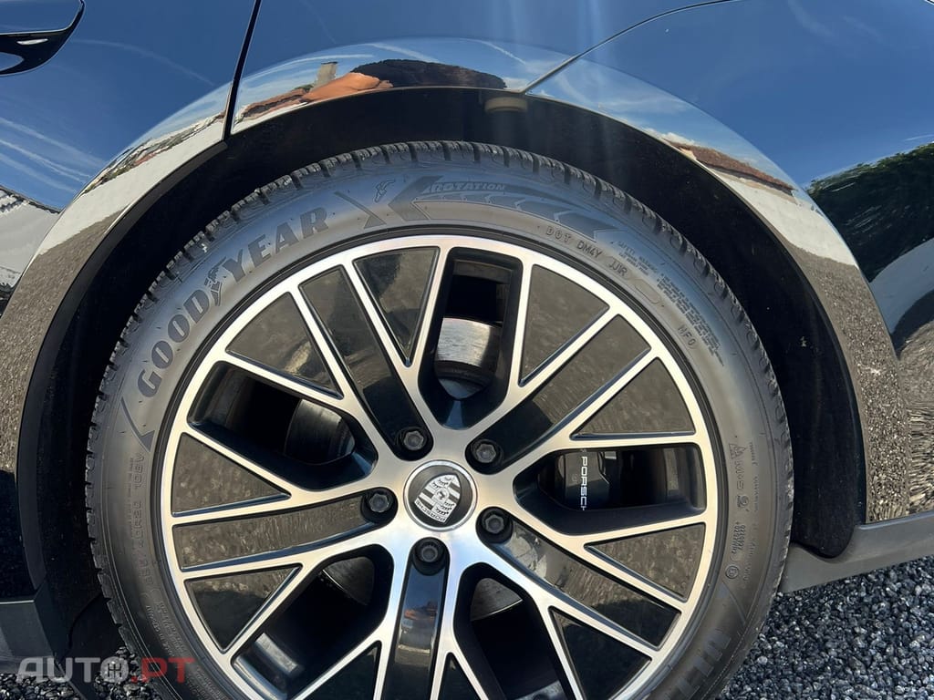 Porsche Taycan 4S