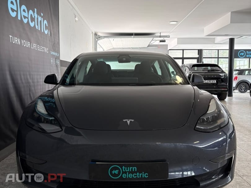 Tesla Model 3 Long Range AWD Dual Motor — fotografia 3