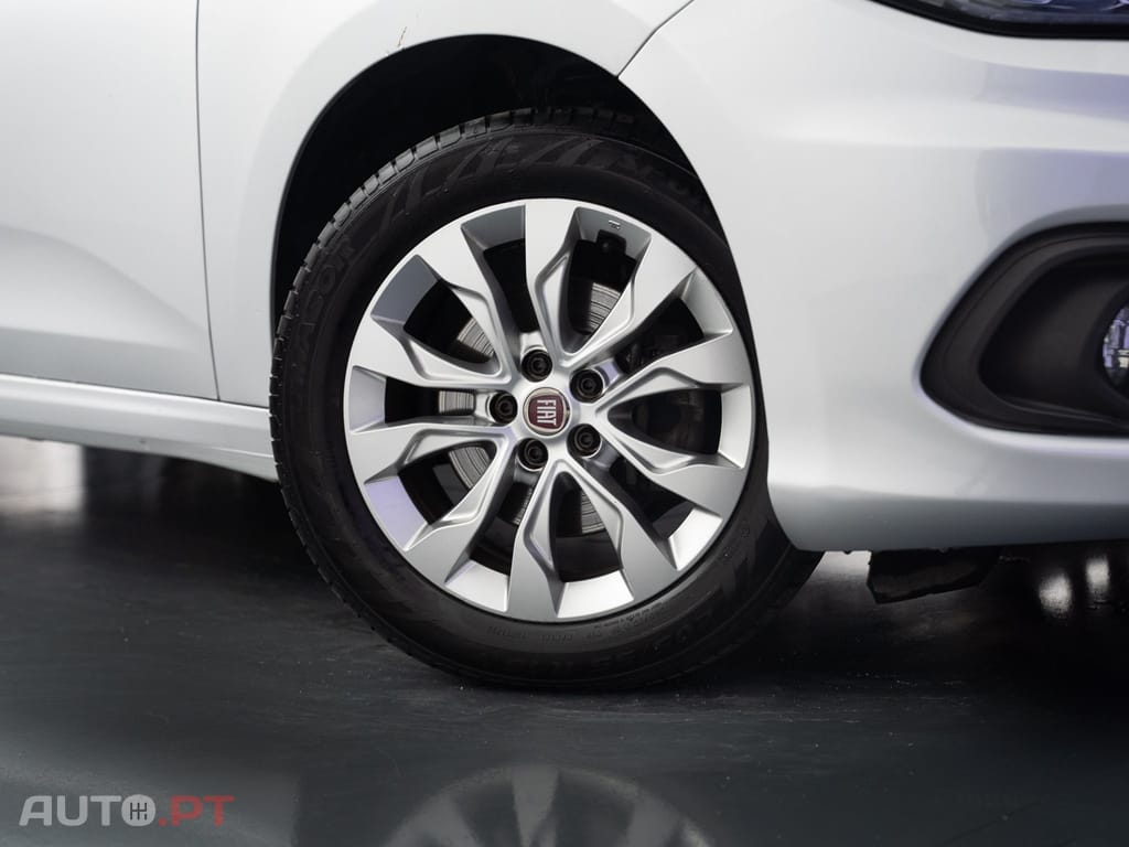 Fiat Tipo 1.3 M-Jet Lounge