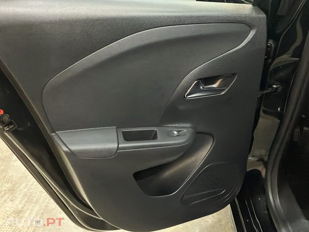 Opel Corsa 1.2 T GS Line