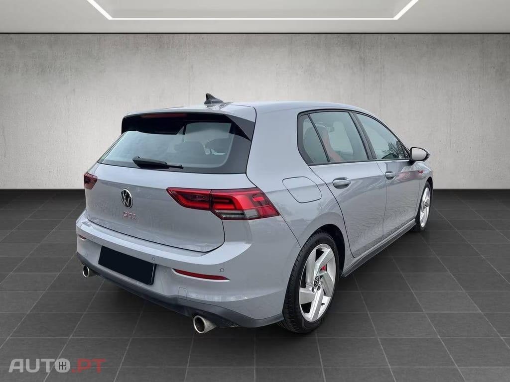 Volkswagen Golf 2.0 TSI GTI DSG