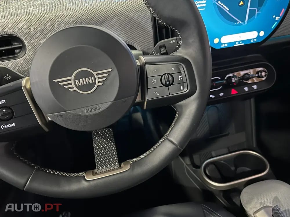 MINI Cooper Cooper C Favoured S