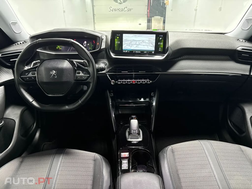 Peugeot 2008 PureTech 130 EAT8 Allure